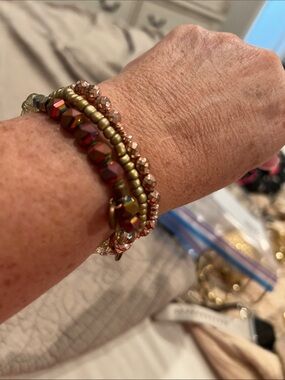 Erimish Gold and Rose Gold Beaded Stretch Bracelet Set (3)